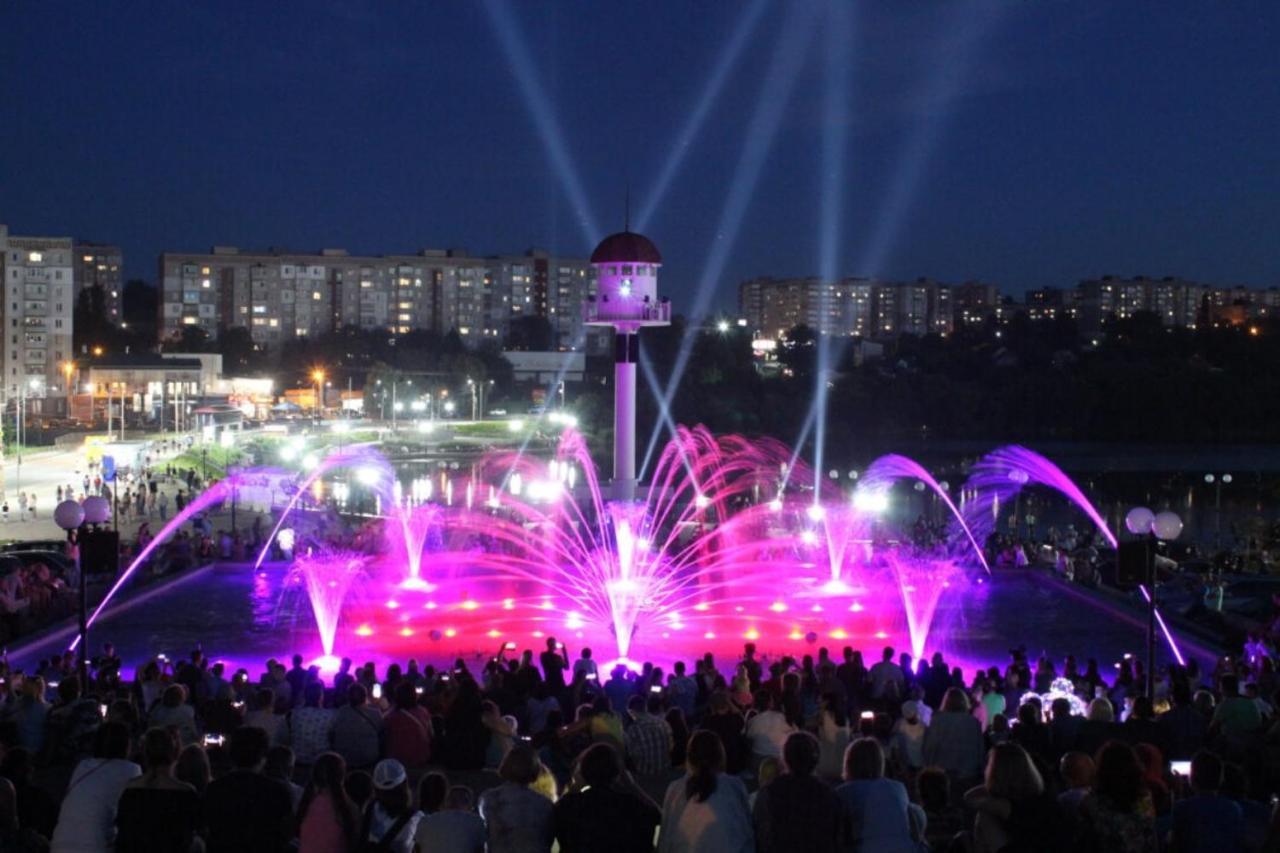 Бизнес Центр&Отель в Центре Города Умань Екстер'єр фото